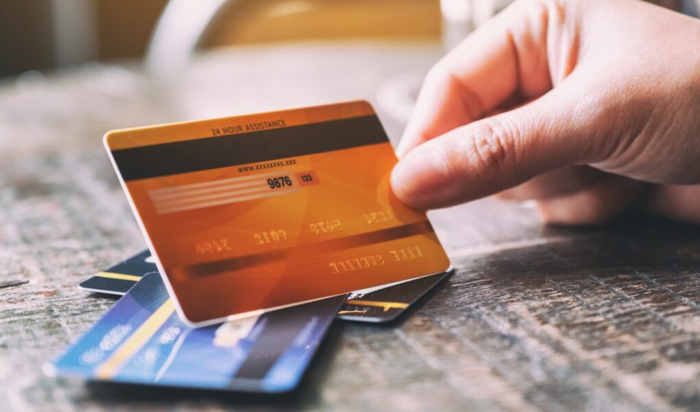 Best Capital One Credit Cards to Raise Credit Score In 2021